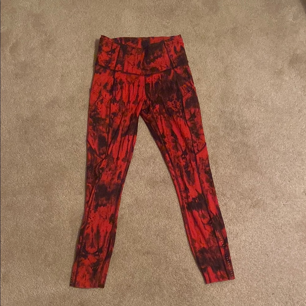 LULU LEMON red diamond dye leggings